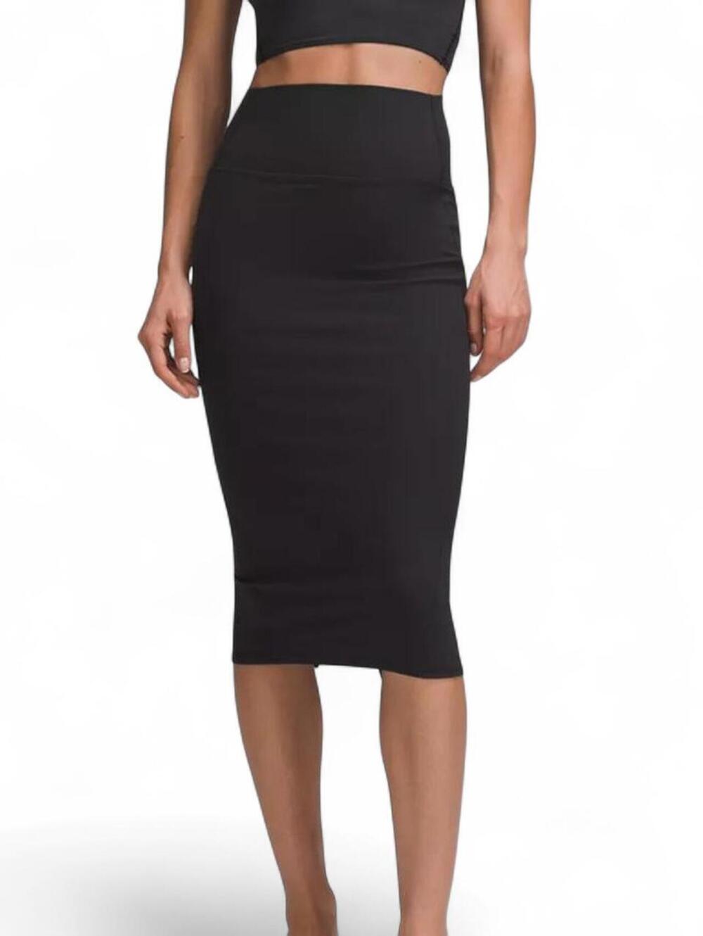 Lululemon Women's Black Skirt